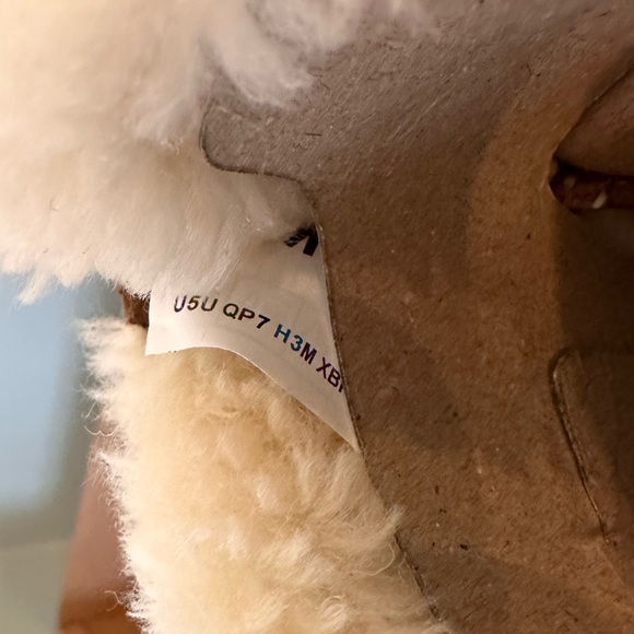 UGG Women’s Romely Heritage Lace Boots In Chestnut 8.5 - Picture 13 of 14